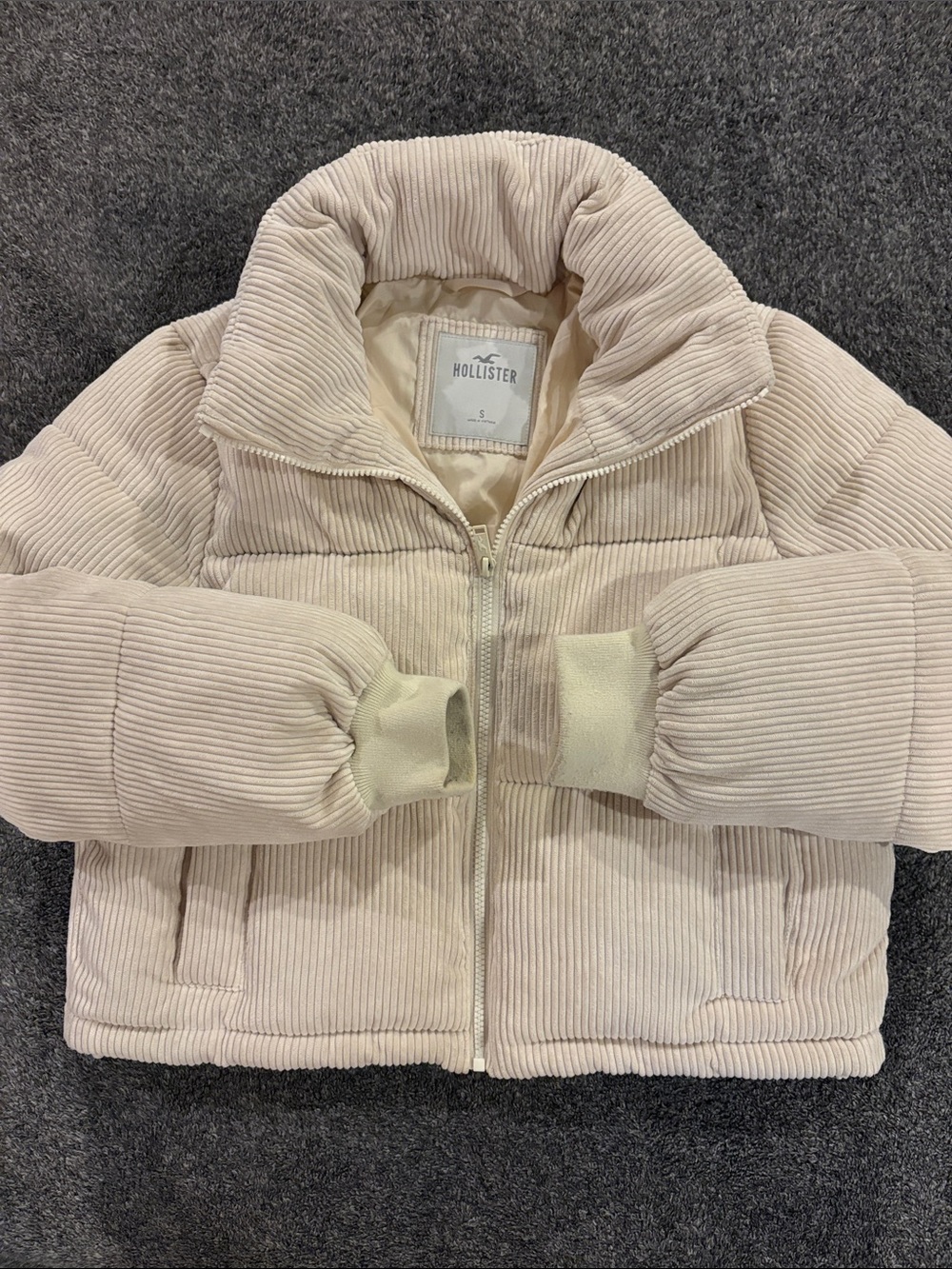 Hollister Light Beige Corduroy Puffer Jacket